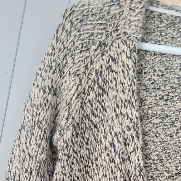 NOISY MAY. Full Length Cardigan - Picture 2 of 13